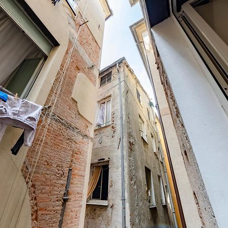 Castelli'S Apartments Campo 9 Genoa Exterior photo