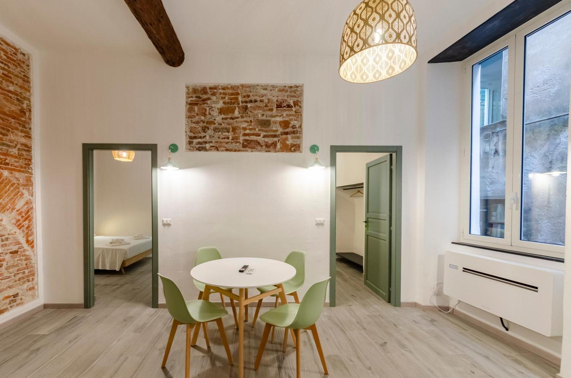 Castelli'S Apartments Campo 9 Genoa Exterior photo
