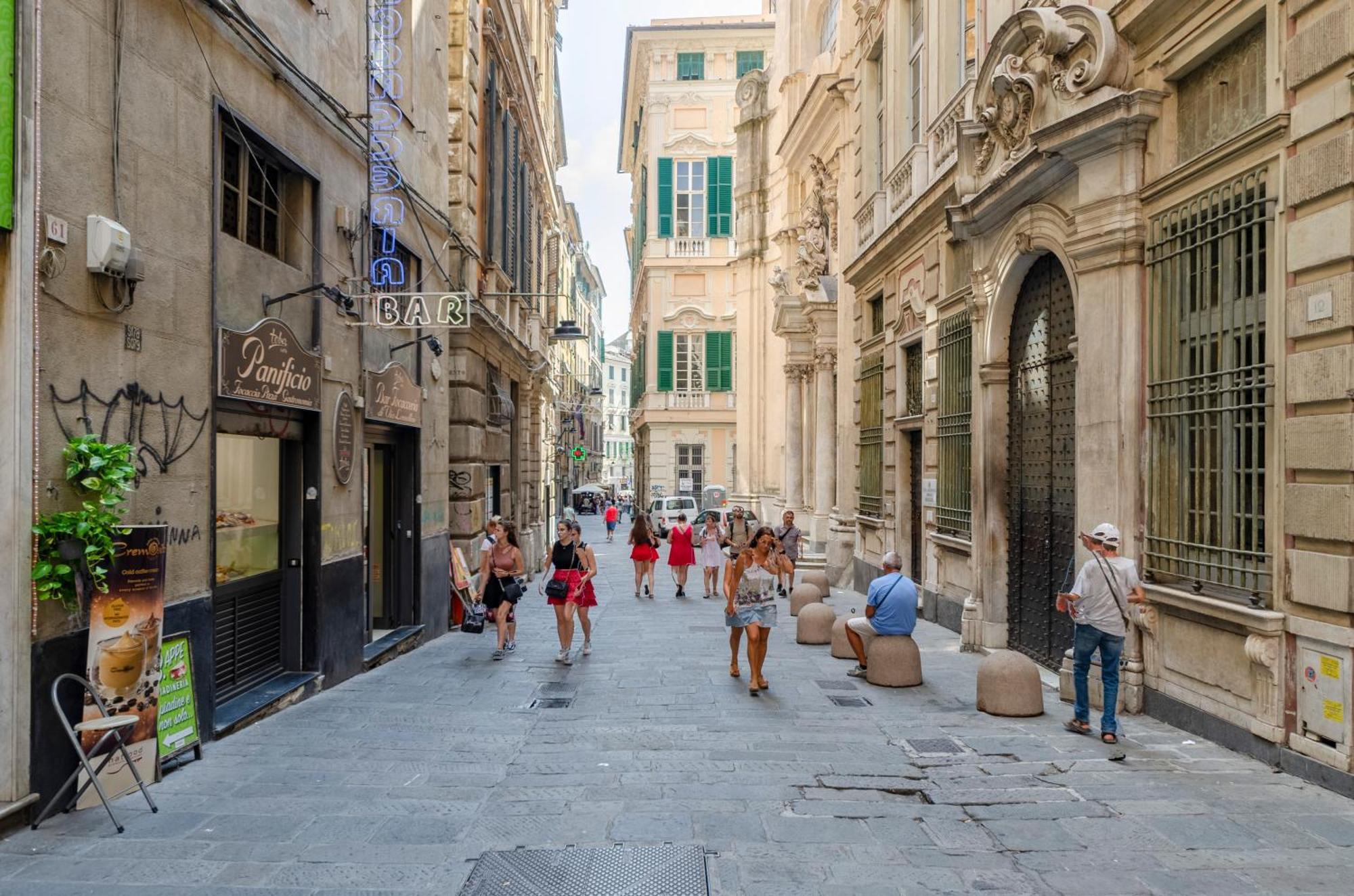 Castelli'S Apartments Campo 9 Genoa Exterior photo